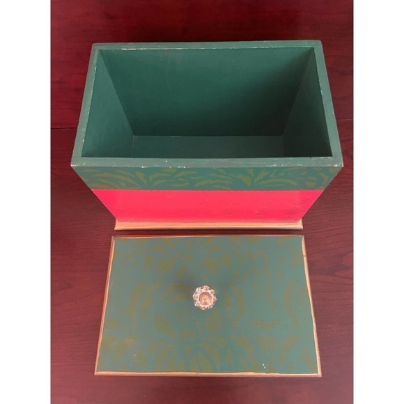 Decorative Wood Christmas Card Box With Doorknob Handle 9.5"L x 6.5"H x 6"W - Picture 4 of 11
